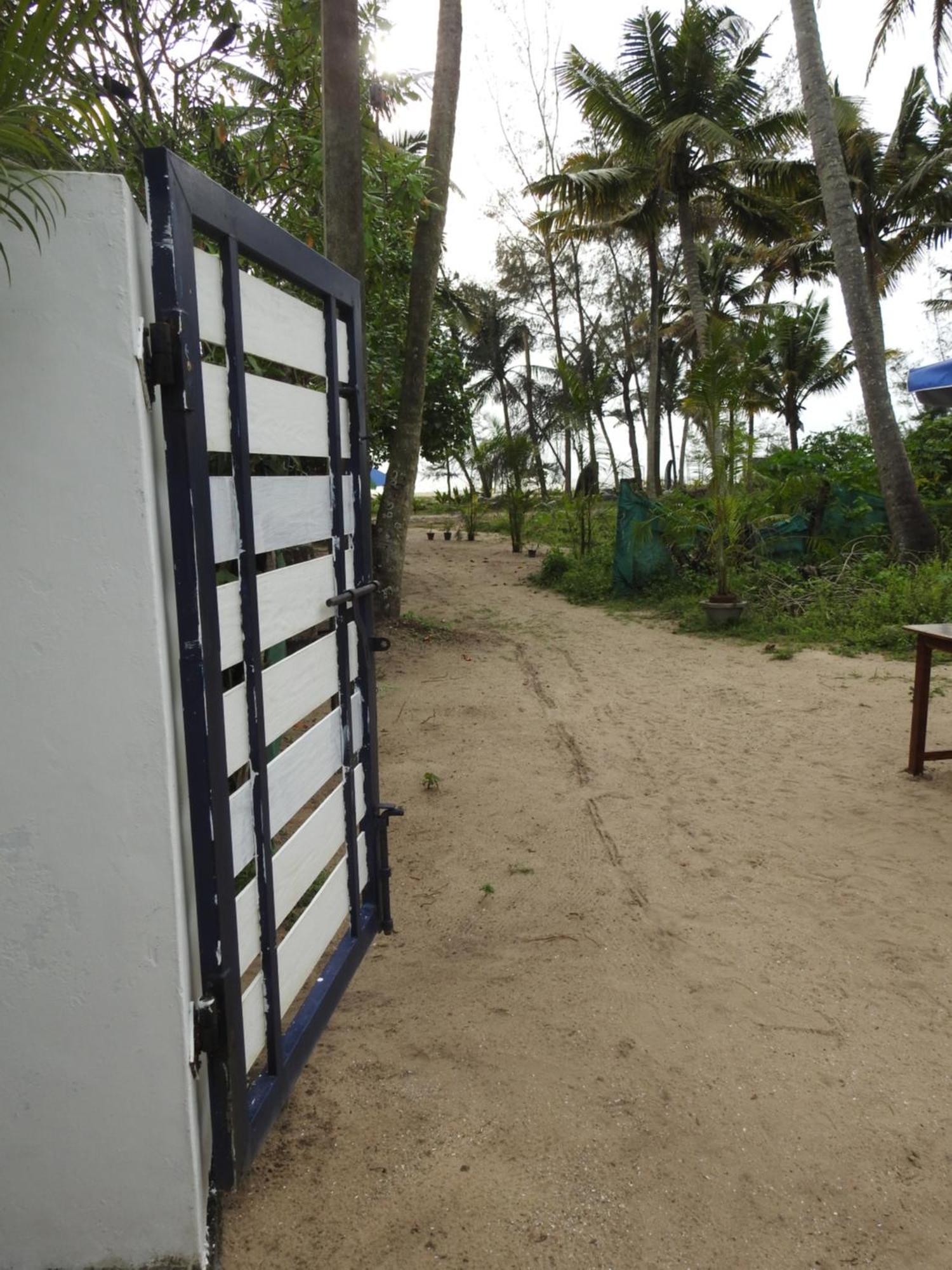 Shoreline Marari Beach Villa At Golden Beach Mararikulam Alappuzha 外观 照片